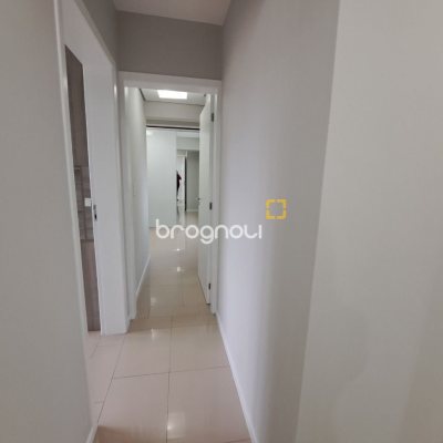 Cobertura com 134m², 3 quartos (sendo 1 suíte), 1 garagem, no bairro Nossa Senhora do Rosário em São José