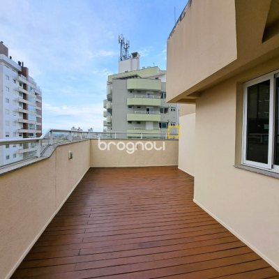Cobertura com 134m², 3 quartos (sendo 1 suíte), 1 garagem, no bairro Nossa Senhora do Rosário em São José