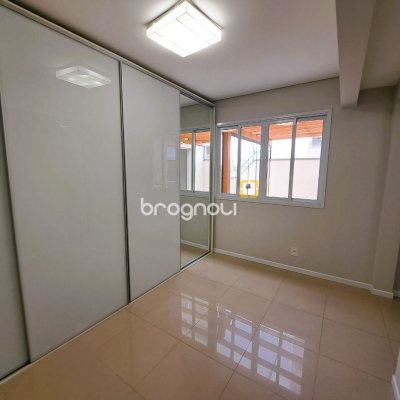 Cobertura com 134m², 3 quartos (sendo 1 suíte), 1 garagem, no bairro Nossa Senhora do Rosário em São José