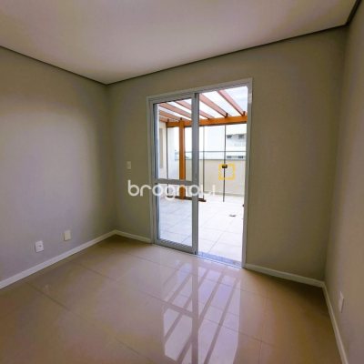 Cobertura com 134m², 3 quartos (sendo 1 suíte), 1 garagem, no bairro Nossa Senhora do Rosário em São José