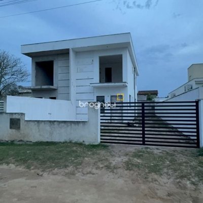 Casa com 107m², 2 quartos (sendo 2 suítes), 1 garagem, no bairro Rio Vermelho em Florianópolis