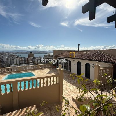 Casa com 416m², 3 quartos (sendo 1 suíte), 4 garagens, no bairro Agronômica em Florianópolis