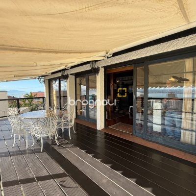 Casa com 416m², 3 quartos (sendo 1 suíte), 4 garagens, no bairro Agronômica em Florianópolis