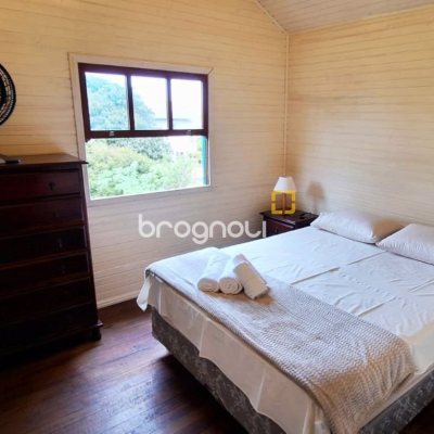 Terreno com 1414m², no bairro Santinho em Florianópolis