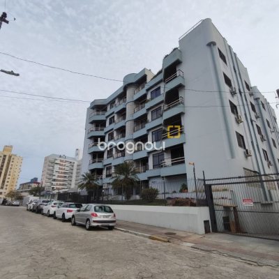Apartamento com 155m², 3 quartos (sendo 1 suíte), 1 garagem, no bairro Estreito em Florianópolis