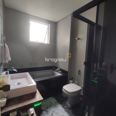 Apartamento com 155m², 3 quartos (sendo 1 suíte), 1 garagem, no bairro Estreito em Florianópolis