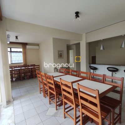 Apartamento com 155m², 3 quartos (sendo 1 suíte), 1 garagem, no bairro Estreito em Florianópolis