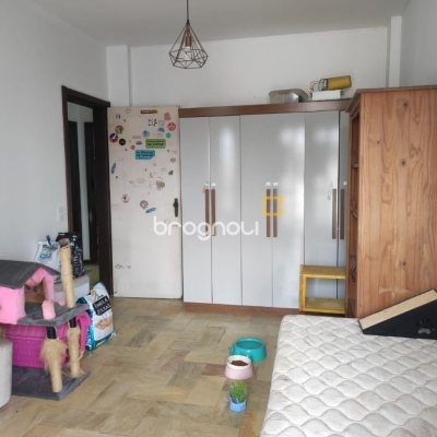 Apartamento com 155m², 3 quartos (sendo 1 suíte), 1 garagem, no bairro Estreito em Florianópolis
