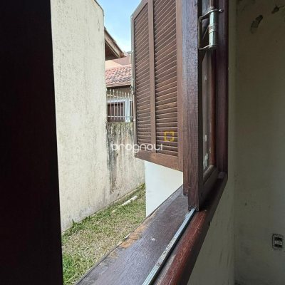 Casa com 140m², 4 quartos (sendo 1 suíte), 1 garagem, no bairro Ingleses em Florianópolis