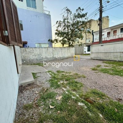 Casa com 140m², 4 quartos (sendo 1 suíte), 1 garagem, no bairro Ingleses em Florianópolis