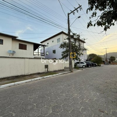 Casa com 140m², 4 quartos (sendo 1 suíte), 1 garagem, no bairro Ingleses em Florianópolis