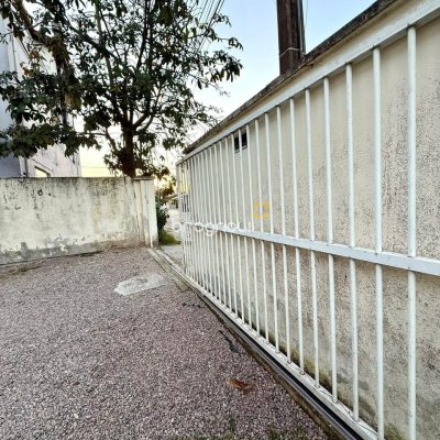 Casa com 140m², 4 quartos (sendo 1 suíte), 1 garagem, no bairro Ingleses em Florianópolis