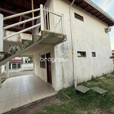 Casa com 140m², 4 quartos (sendo 1 suíte), 1 garagem, no bairro Ingleses em Florianópolis