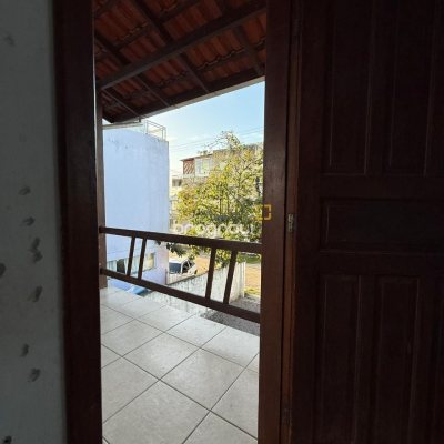 Casa com 140m², 4 quartos (sendo 1 suíte), 1 garagem, no bairro Ingleses em Florianópolis