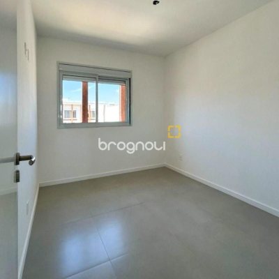 Casa de Condomínio com 110m², 3 quartos (sendo 1 suíte), 2 garagens, no bairro Morro das Pedras em Florianópolis