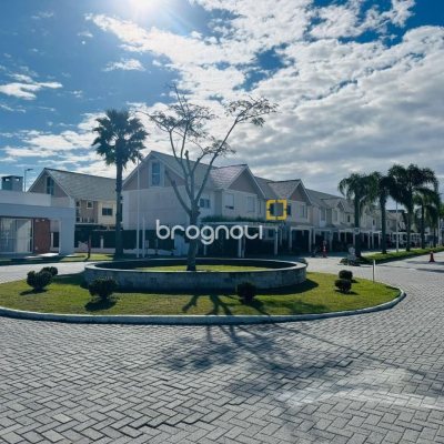 Casa de Condomínio com 110m², 3 quartos (sendo 1 suíte), 2 garagens, no bairro Morro das Pedras em Florianópolis