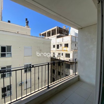 Apartamento com 95m², 3 quartos (sendo 1 suíte), 1 garagem, no bairro Pedra Branca em Palhoça