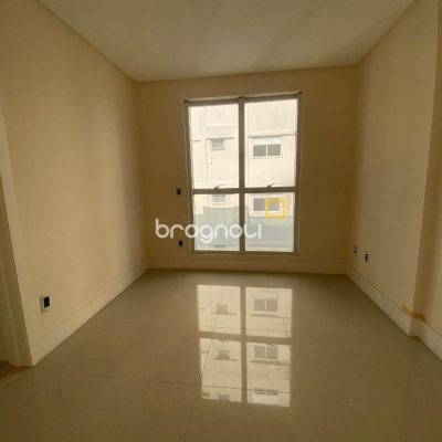 Apartamento com 95m², 3 quartos (sendo 1 suíte), 1 garagem, no bairro Pedra Branca em Palhoça