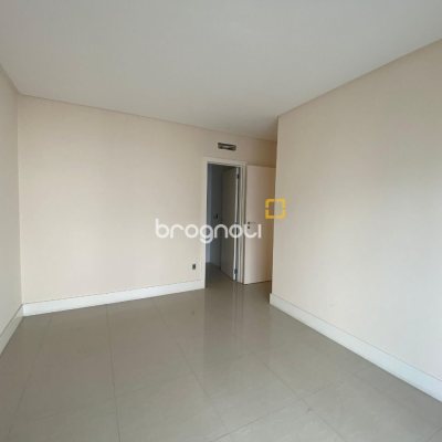 Apartamento com 95m², 3 quartos (sendo 1 suíte), 1 garagem, no bairro Pedra Branca em Palhoça