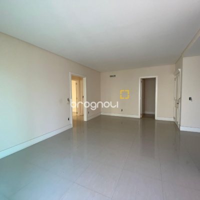 Apartamento com 95m², 3 quartos (sendo 1 suíte), 1 garagem, no bairro Pedra Branca em Palhoça