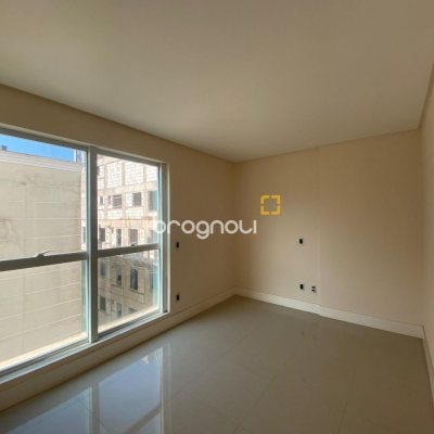 Apartamento com 95m², 3 quartos (sendo 1 suíte), 1 garagem, no bairro Pedra Branca em Palhoça