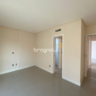 Apartamento com 95m², 3 quartos (sendo 1 suíte), 1 garagem, no bairro Pedra Branca em Palhoça