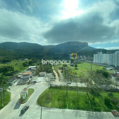 Apartamento com 98m², 3 quartos (sendo 1 suíte), 1 garagem, no bairro Pedra Branca em Palhoça