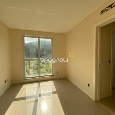 Apartamento com 98m², 3 quartos (sendo 1 suíte), 1 garagem, no bairro Pedra Branca em Palhoça