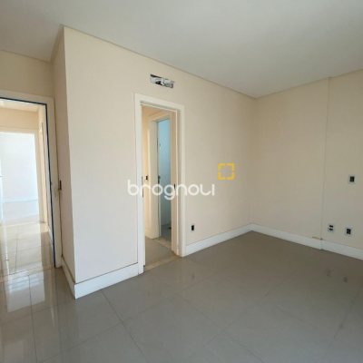 Apartamento com 98m², 3 quartos (sendo 1 suíte), 1 garagem, no bairro Pedra Branca em Palhoça