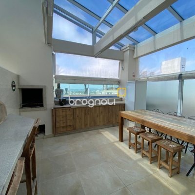Apartamento com 98m², 3 quartos (sendo 1 suíte), 1 garagem, no bairro Pedra Branca em Palhoça