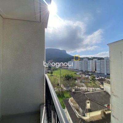 Apartamento com 98m², 3 quartos (sendo 1 suíte), 1 garagem, no bairro Pedra Branca em Palhoça