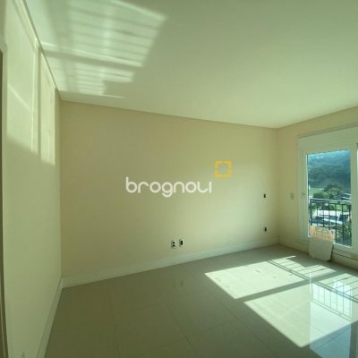 Apartamento com 98m², 3 quartos (sendo 1 suíte), 1 garagem, no bairro Pedra Branca em Palhoça
