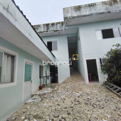 Casa com 230m², 2 garagens, no bairro Jardim Cidade de Florianópolis em São José