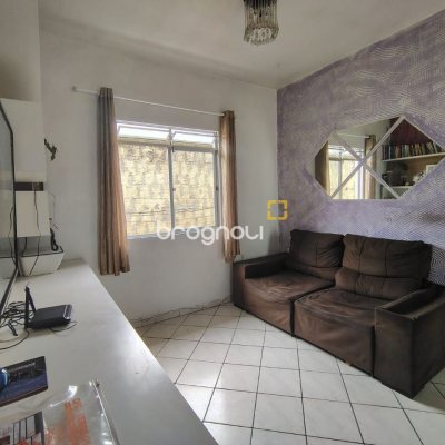 Casa com 230m², 2 garagens, no bairro Jardim Cidade de Florianópolis em São José