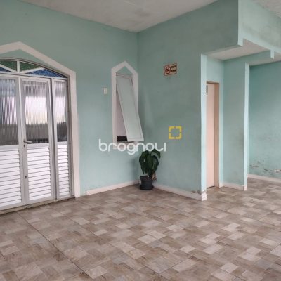 Casa com 230m², 2 garagens, no bairro Jardim Cidade de Florianópolis em São José