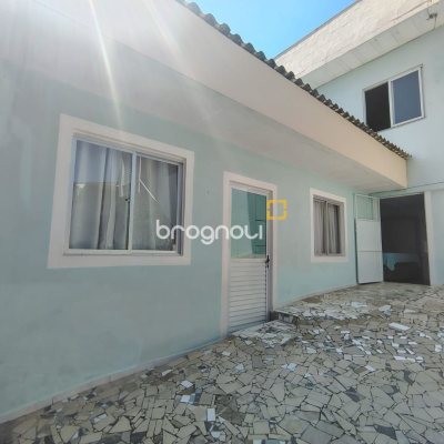 Casa com 230m², 2 garagens, no bairro Jardim Cidade de Florianópolis em São José