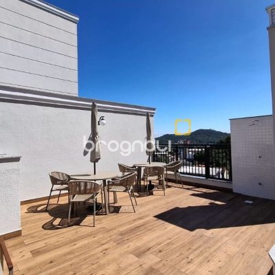 Apartamento com 98m², 3 quartos (sendo 1 suíte), 2 garagens, no bairro Saco Grande em Florianópolis