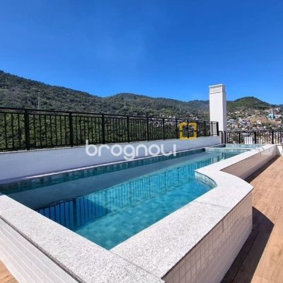 Apartamento com 98m², 3 quartos (sendo 1 suíte), 2 garagens, no bairro Saco Grande em Florianópolis