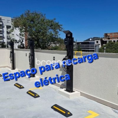 Apartamento com 98m², 3 quartos (sendo 1 suíte), 2 garagens, no bairro Saco Grande em Florianópolis
