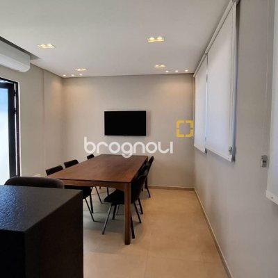 Apartamento com 98m², 3 quartos (sendo 1 suíte), 2 garagens, no bairro Saco Grande em Florianópolis