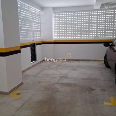 Apartamento com 98m², 3 quartos (sendo 1 suíte), 2 garagens, no bairro Saco Grande em Florianópolis