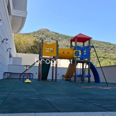 Apartamento com 98m², 3 quartos (sendo 1 suíte), 2 garagens, no bairro Saco Grande em Florianópolis
