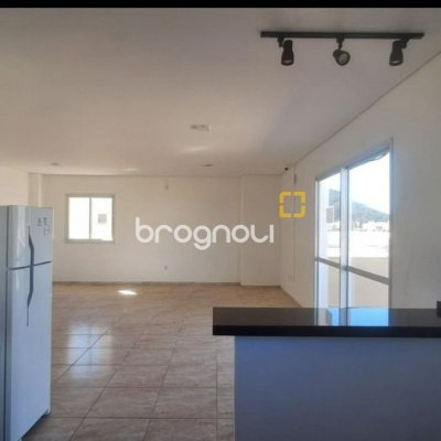 Apartamento com 72m², 2 quartos (sendo 1 suíte), 1 garagem, no bairro Ingleses em Florianópolis