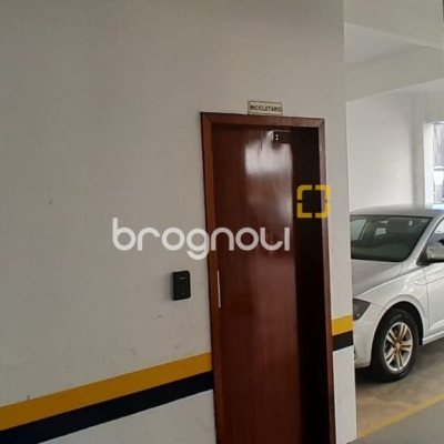 Cobertura com 179m², 4 quartos (sendo 1 suíte), 2 garagens, no bairro Trindade em Florianópolis