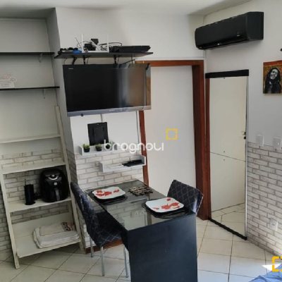 Cobertura com 179m², 4 quartos (sendo 1 suíte), 2 garagens, no bairro Trindade em Florianópolis