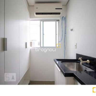 Cobertura com 179m², 4 quartos (sendo 1 suíte), 2 garagens, no bairro Trindade em Florianópolis