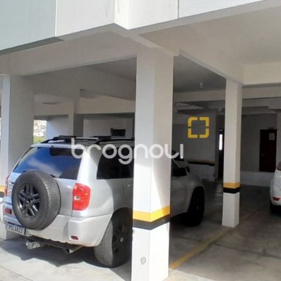 Cobertura com 179m², 4 quartos (sendo 1 suíte), 2 garagens, no bairro Trindade em Florianópolis