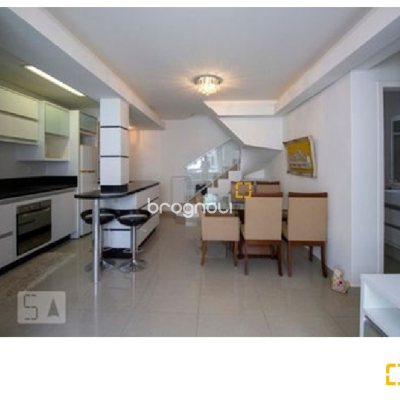 Cobertura com 179m², 4 quartos (sendo 1 suíte), 2 garagens, no bairro Trindade em Florianópolis