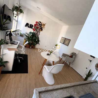Sala com 22m², no bairro Centro em Florianópolis