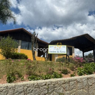 Sítio com 5112m², no bairro Invernadinha em Rancho Queimado
